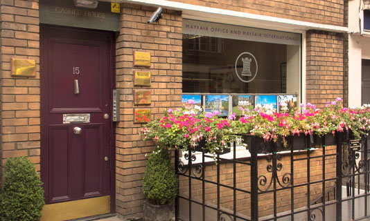 Photo showing the Caldwells Mayfair shopfront